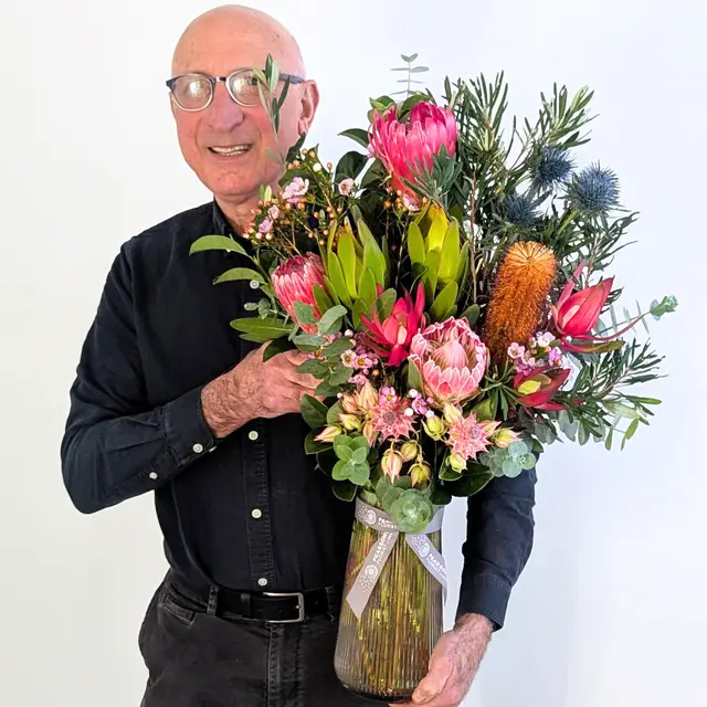 How Fresh Flowers Naremburn Households Order Change Through the Year